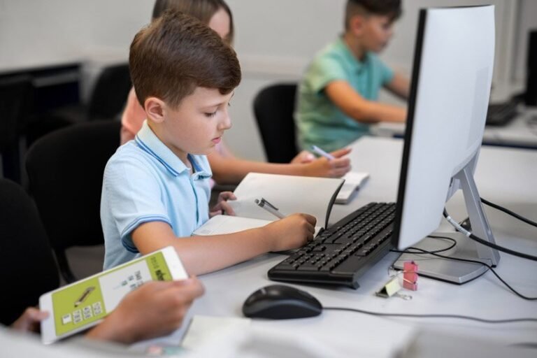 Basic Computer Courses and Lessons For Kids - GoGlobalWays